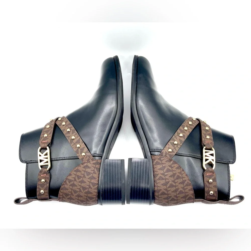 MICHAEL KORS Kincaid Leather and Studded Logo Ankle Boots. Size 8 M - Picture 9 of 15